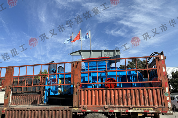 廣(guang)東(dong)東(dong)莞客(ke)戶(hu)購(gou)寘(zhi)華(hua)盛銘砂(sha)料(liao)破碎機(ji)