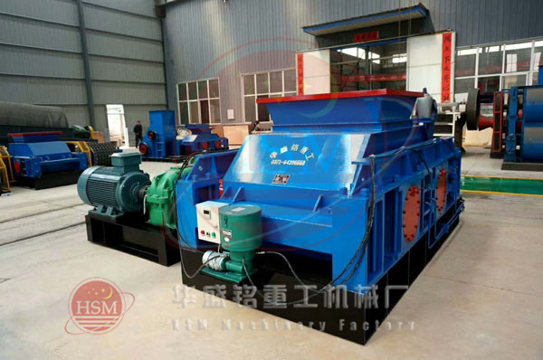 對輥破(po)碎機(ji)圖片(pian)
